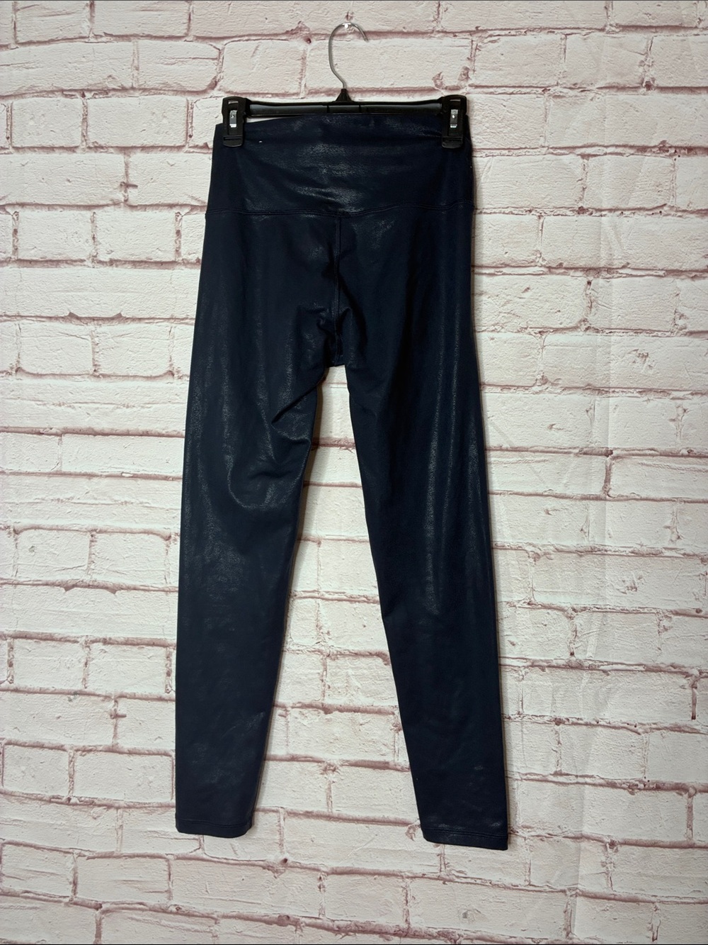 Offline by Aerie The Hugger Crackle Navy Blue Leggings Crop Ankle Like New Mediu - Picture 5 of 7